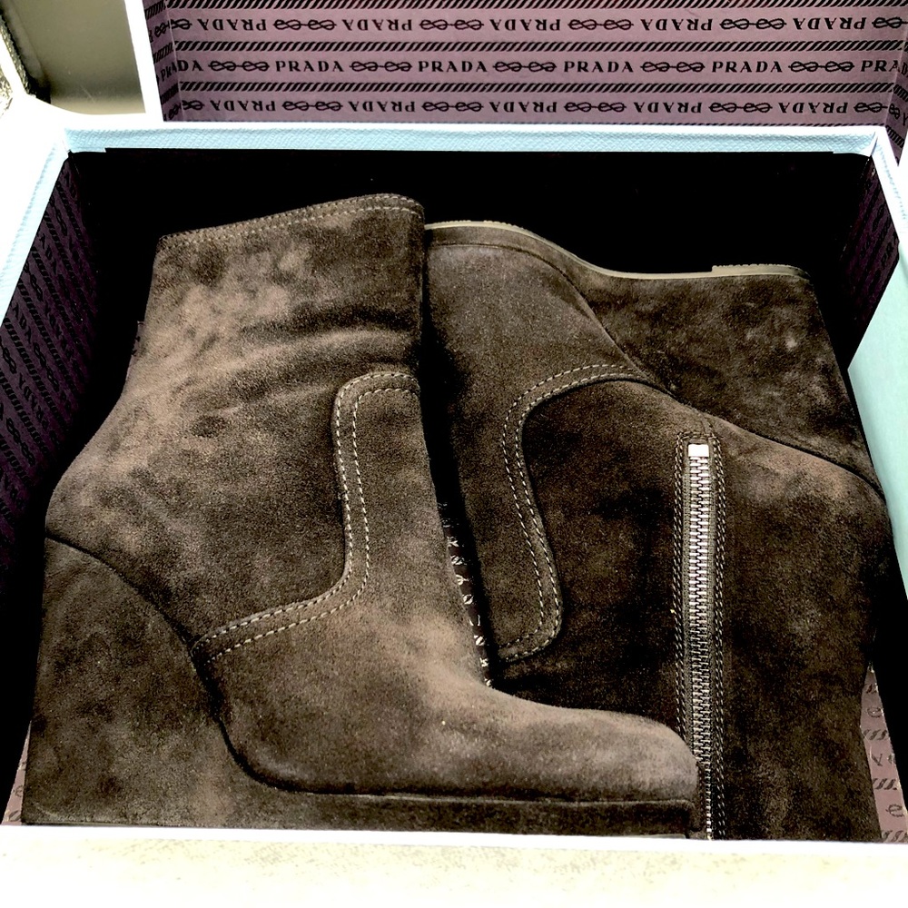 🖤 Prada Black Suede Wedge Ankle Boots (Size 8). Like New! - Picture 9 of 10